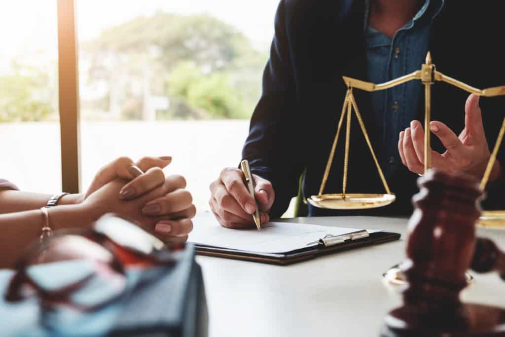 Court Applications vs. Mediation: A Less Stressful Path with EH Mediation Dorchester